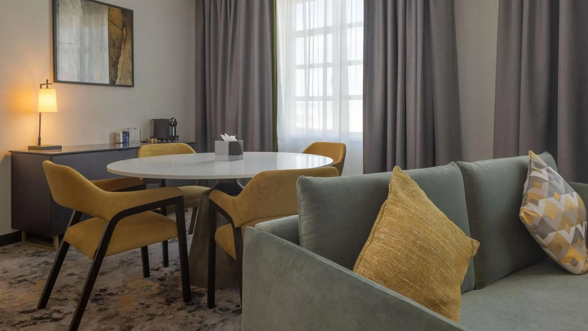 ****  Hilton Cardiff Hotel United Kingdom