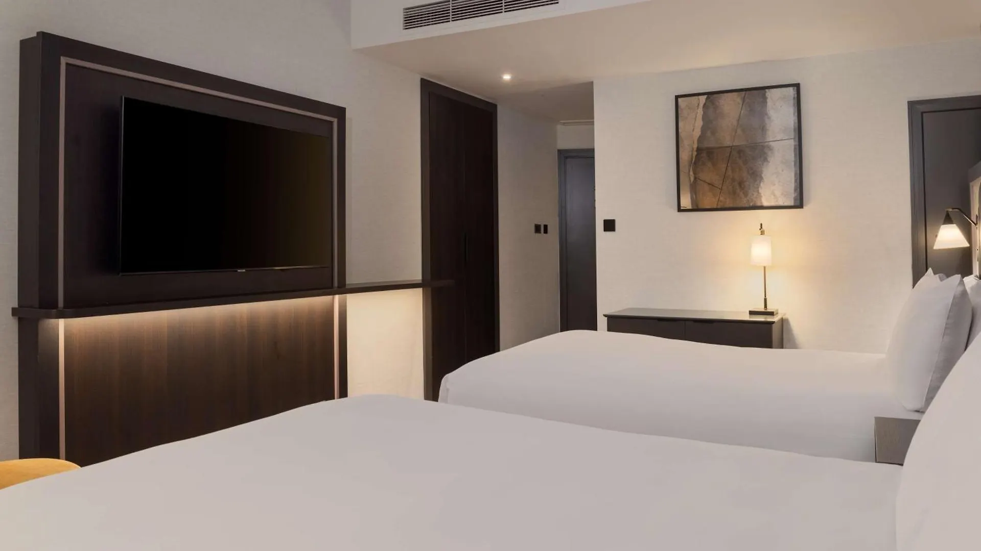 Hilton Cardiff Hotel 4*,