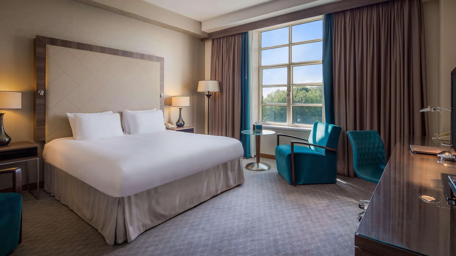 Hilton Cardiff Hotel 4*,