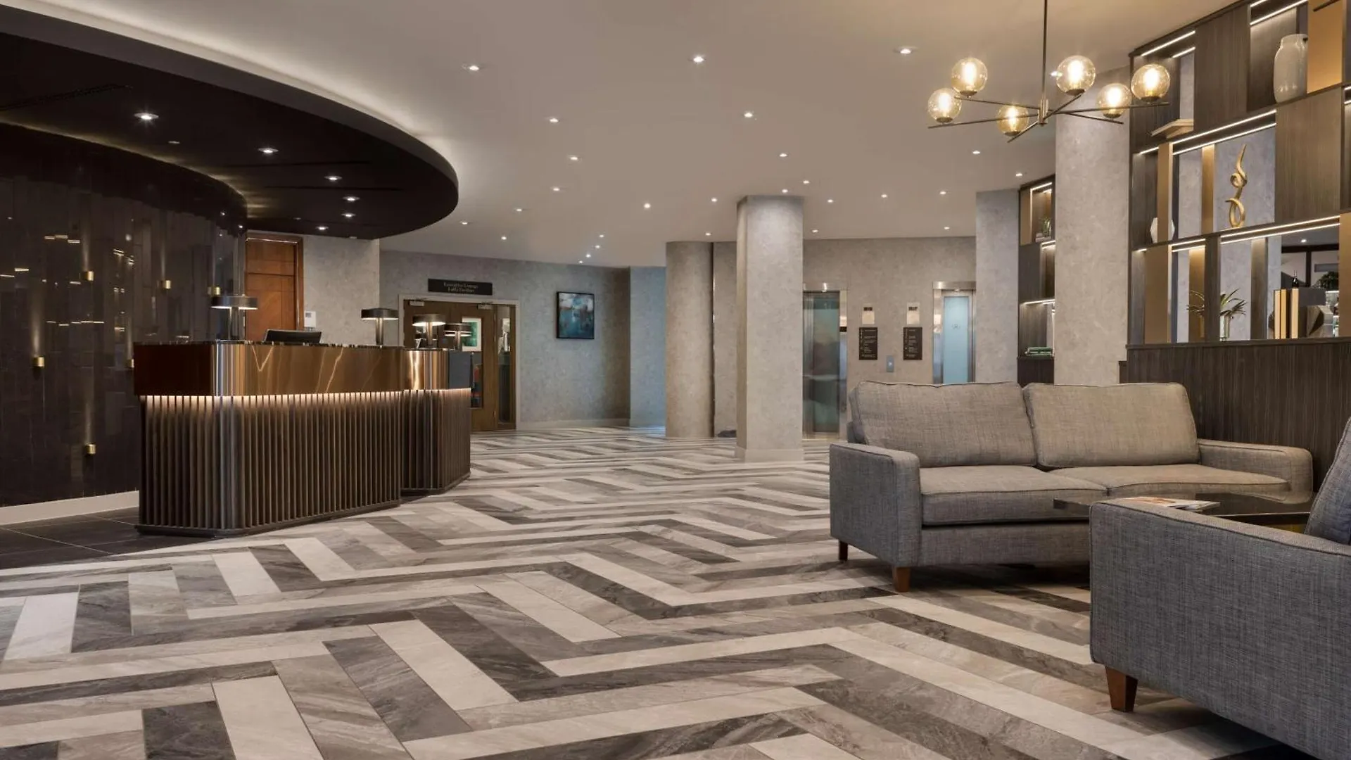 ****  Отель Hilton Кардифф Великобритания
