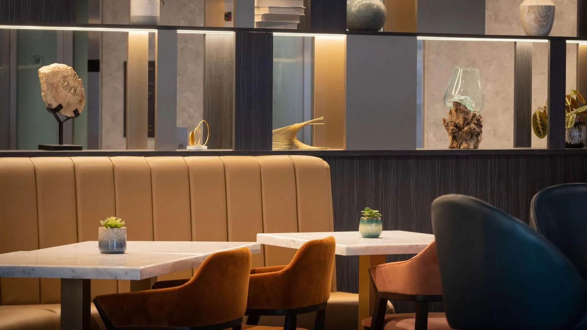 ****  Отель Hilton Кардифф Великобритания